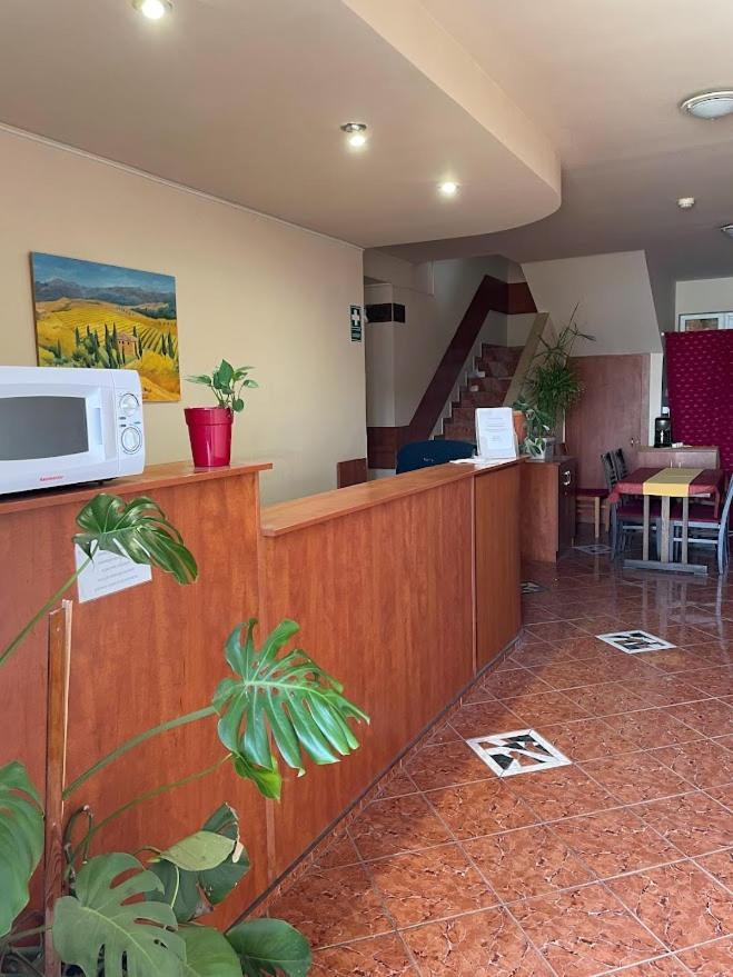 Hotel Vasmacska Panzio Komárom Exterior foto